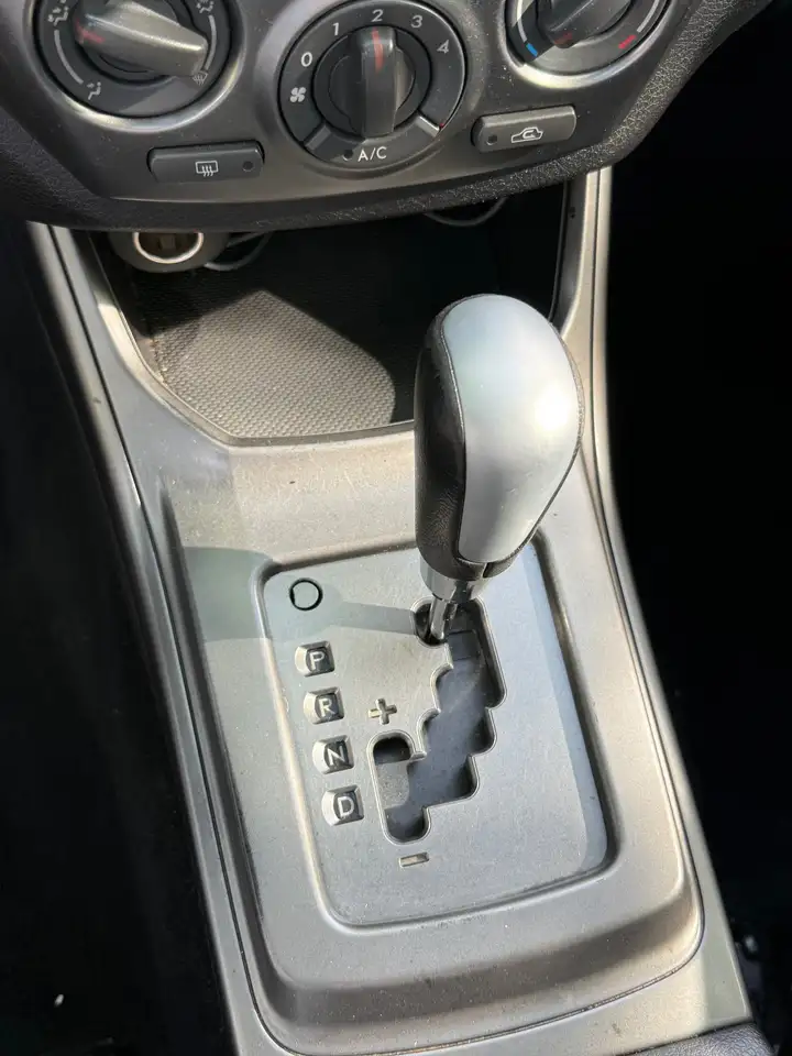 Subaru Impreza снимка Subaru Impreza