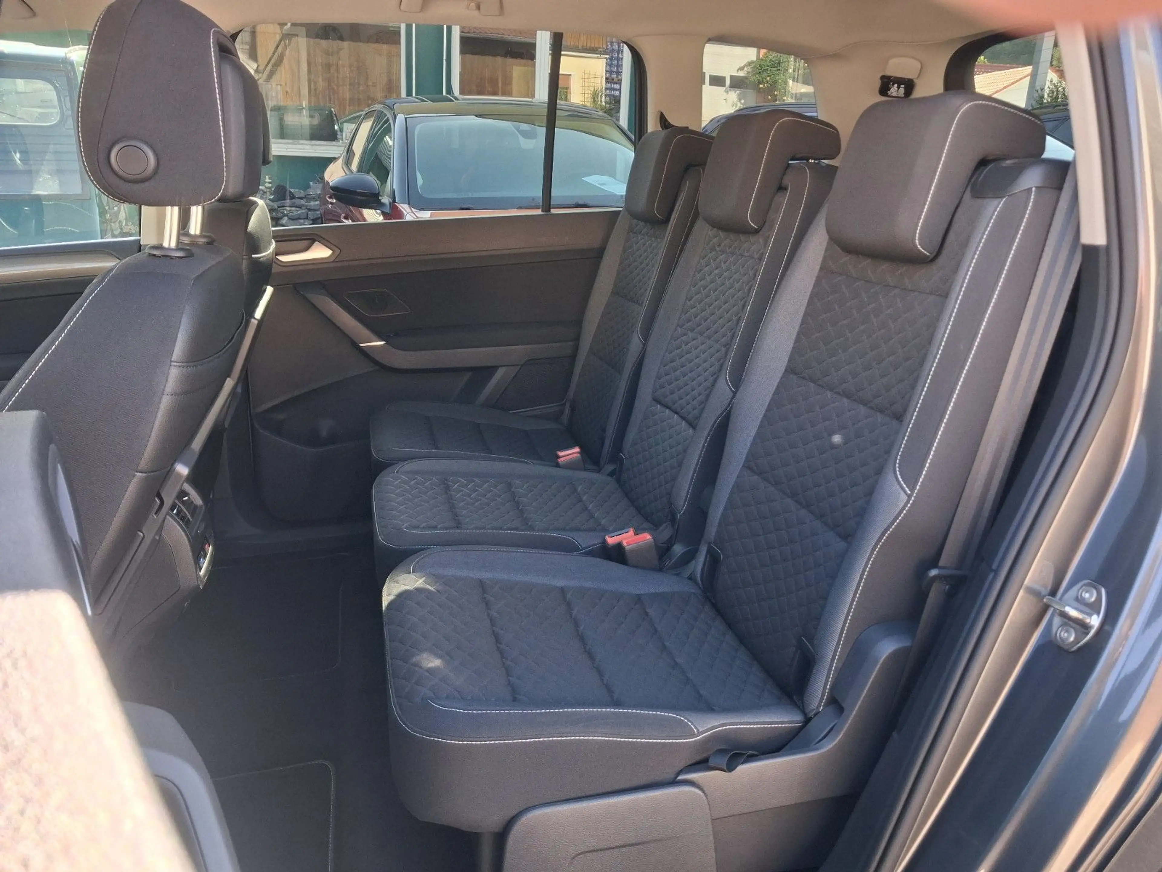 Volkswagen Touran 2.0 TDI BMT 7-SITZE+NAVI+KAMERA+ACC — photo 8