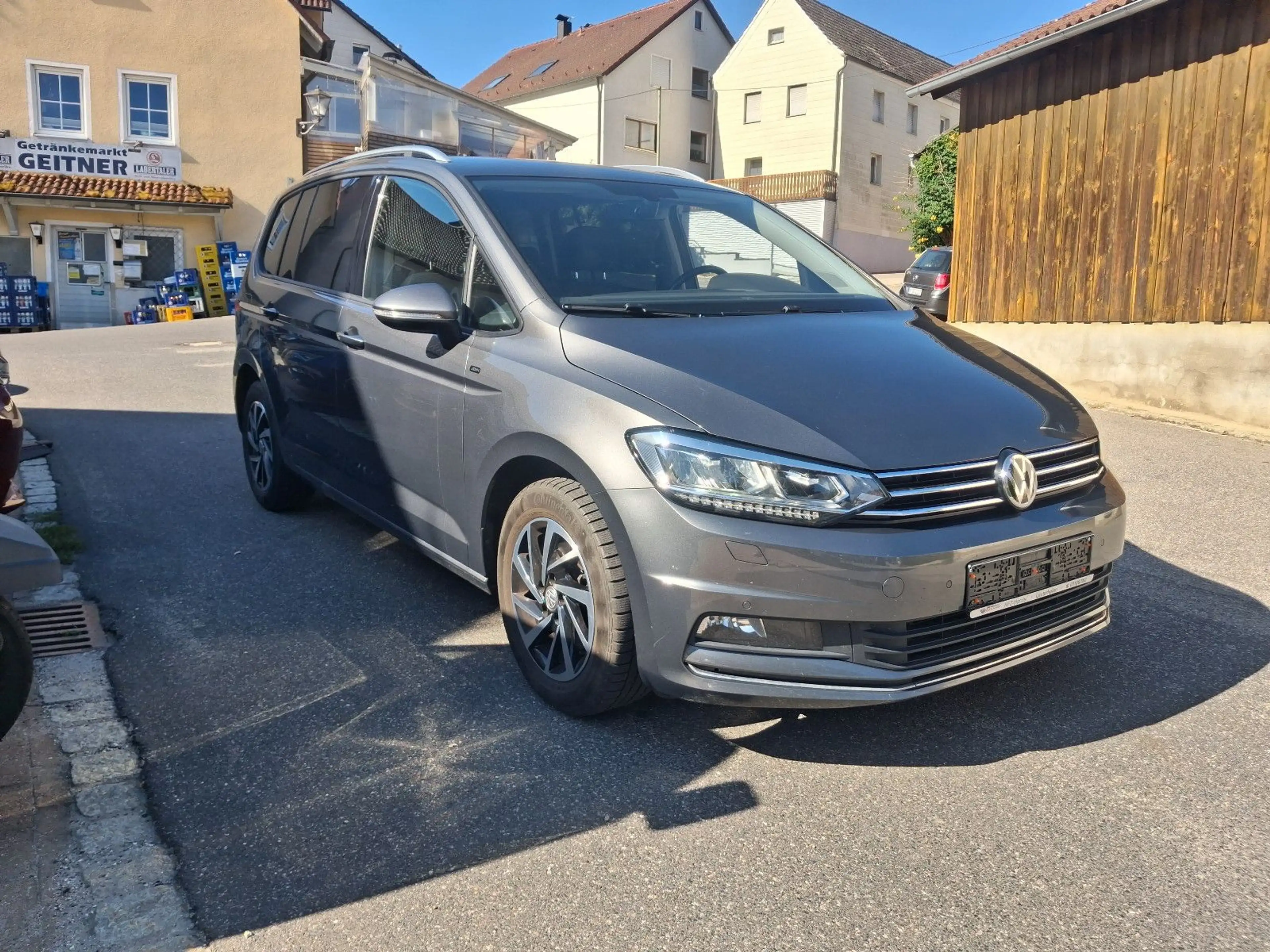 Volkswagen Touran 2.0 TDI BMT 7-SITZE+NAVI+KAMERA+ACC — photo 4