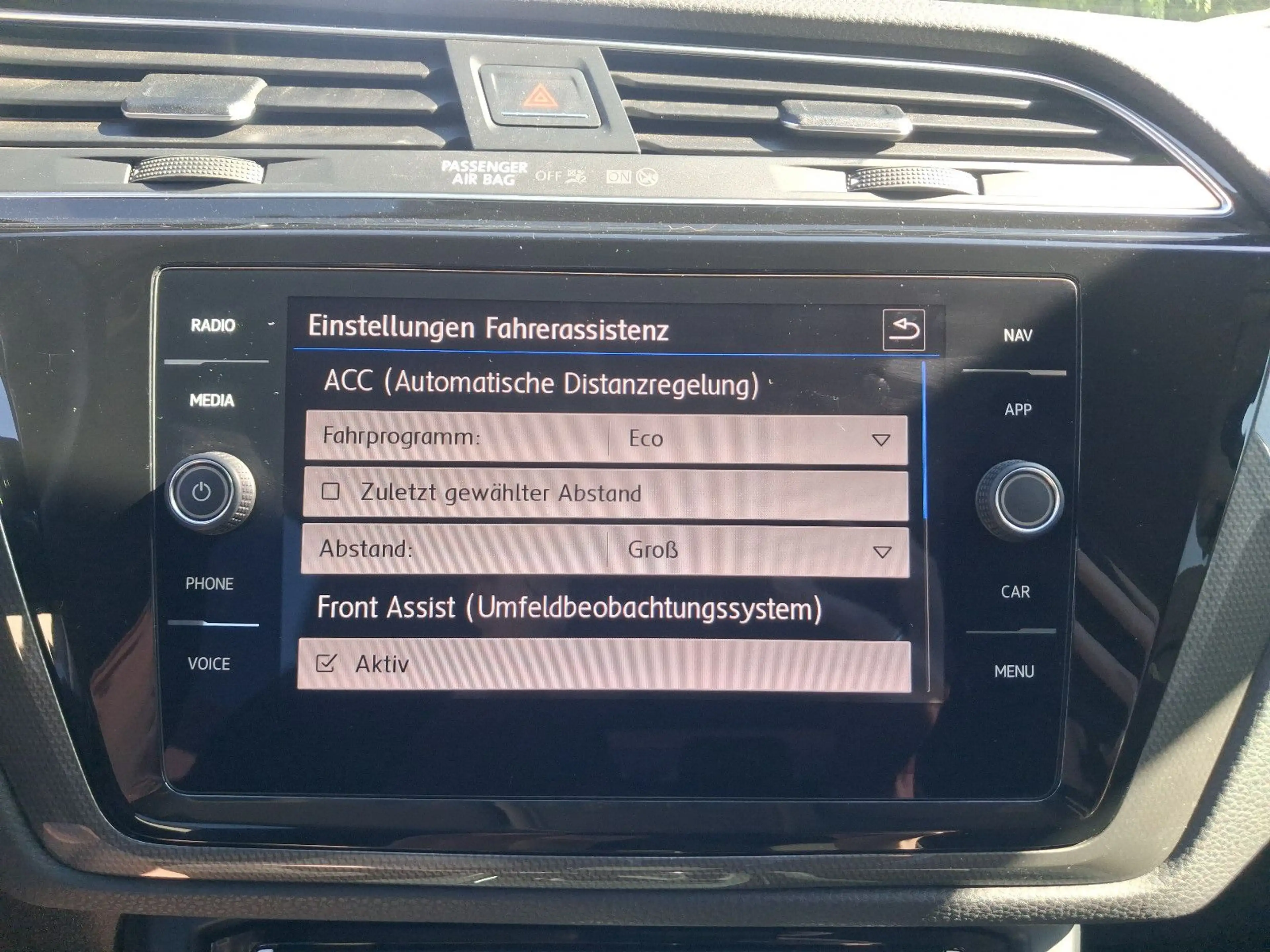 Volkswagen Touran 2.0 TDI BMT 7-SITZE+NAVI+KAMERA+ACC — photo 17