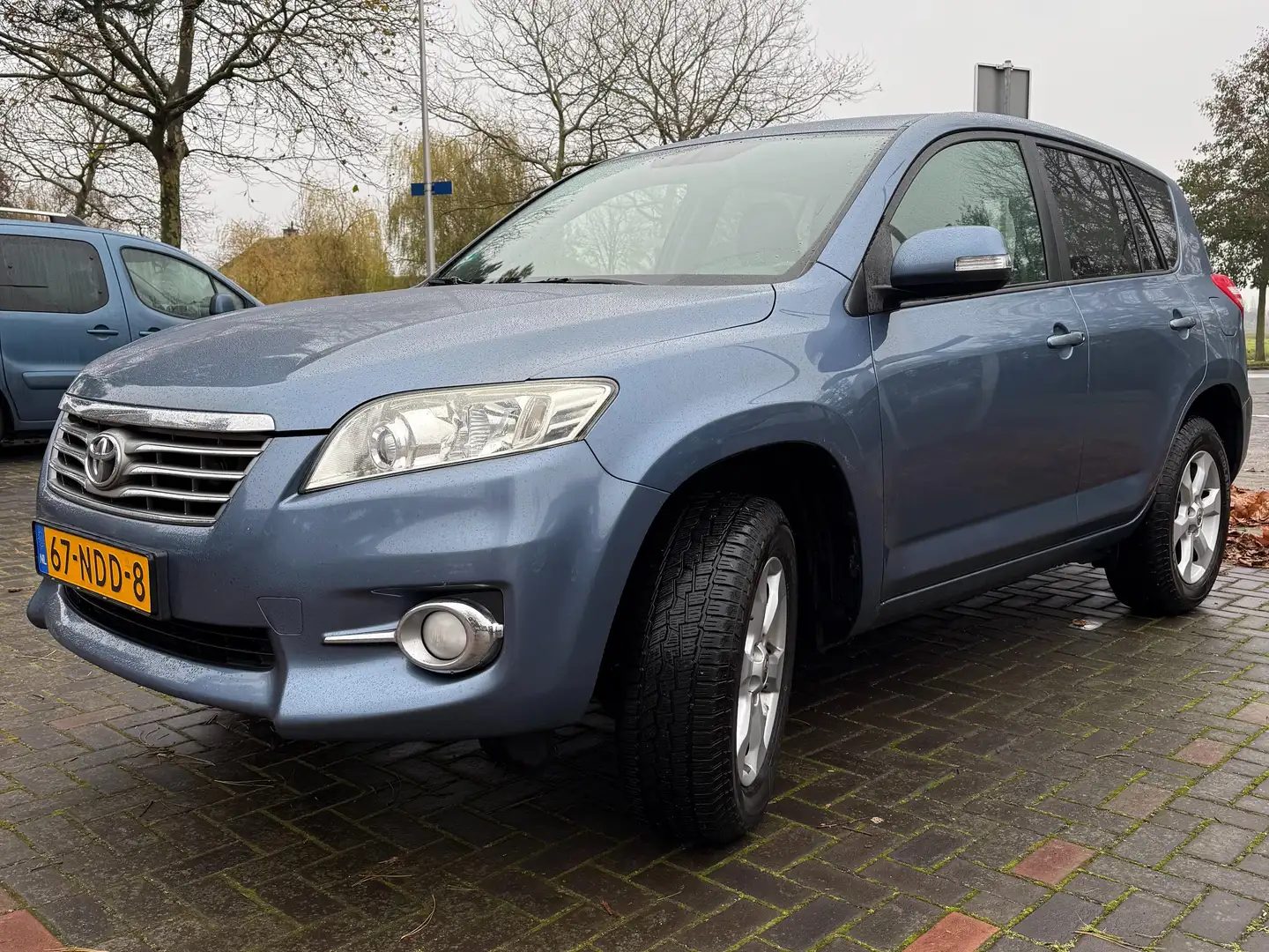Toyota RAV 4 RAV 4 2.0 VVTi Dynamic Blauw - 2