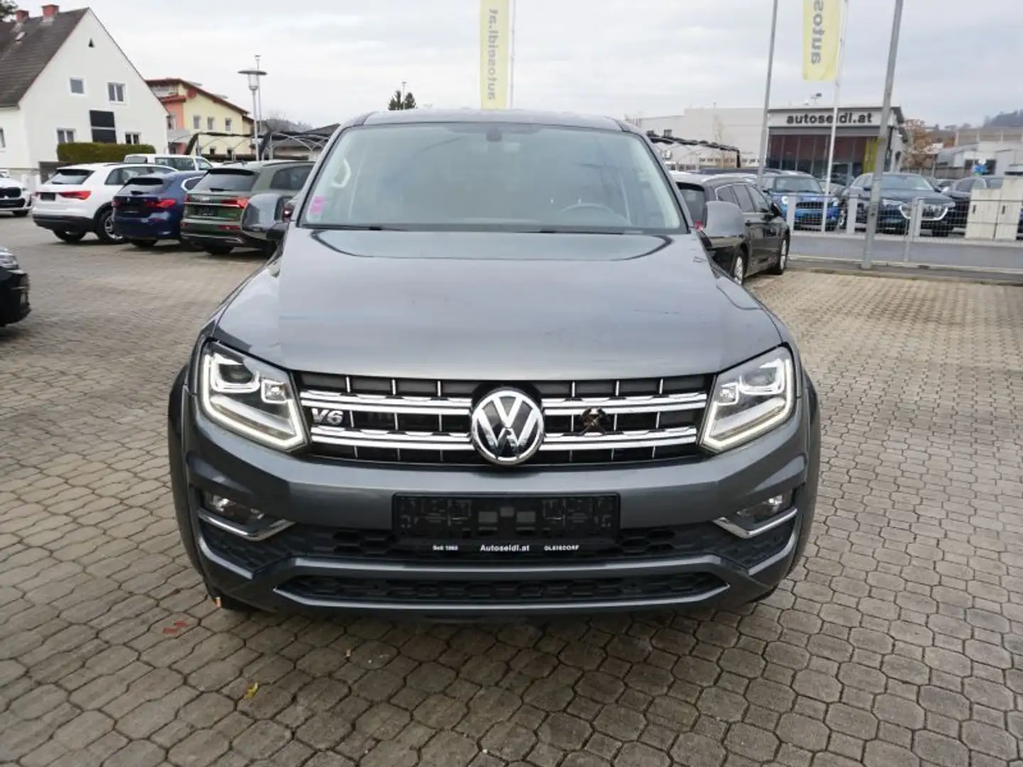 Volkswagen Amarok 4Motion 3.0 TDI Highline *HARDTOP* Gris - 2
