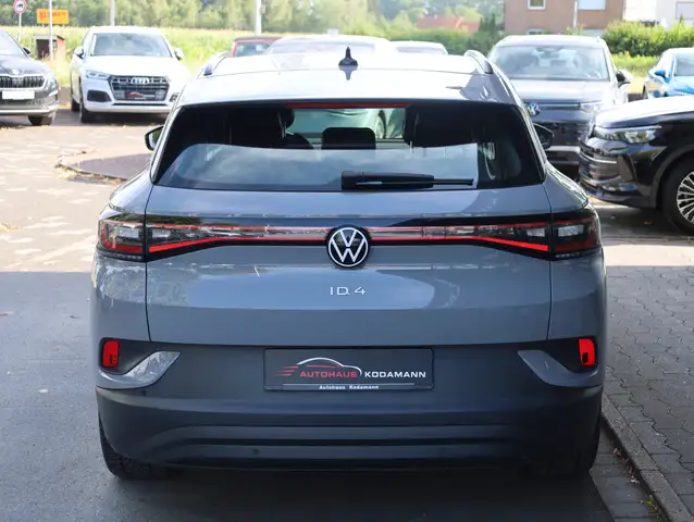 Volkswagen Id.4 view 9
