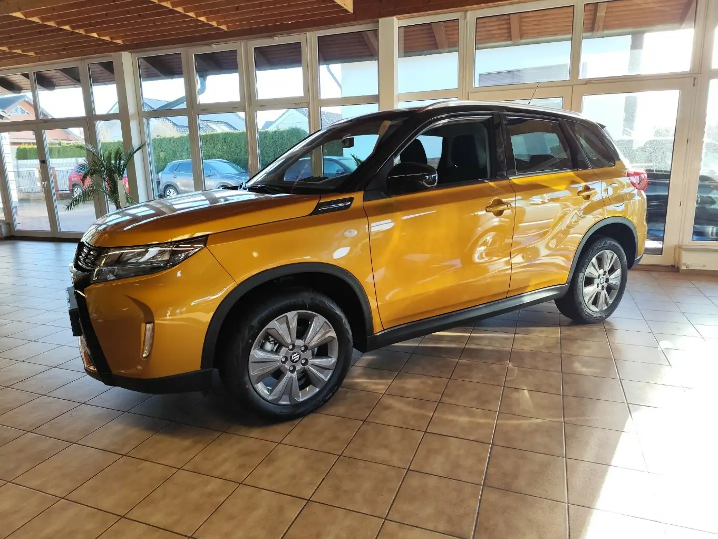 Suzuki Vitara 1.4 Mild-Hybrid Comfort 4x2 Gold - 1