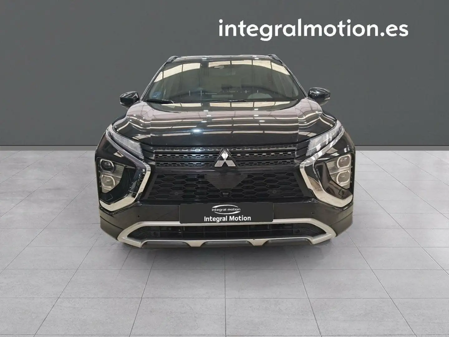 Mitsubishi Eclipse Cross 2.4 PHEV Kaiteki Auto 4WD Noir - 2