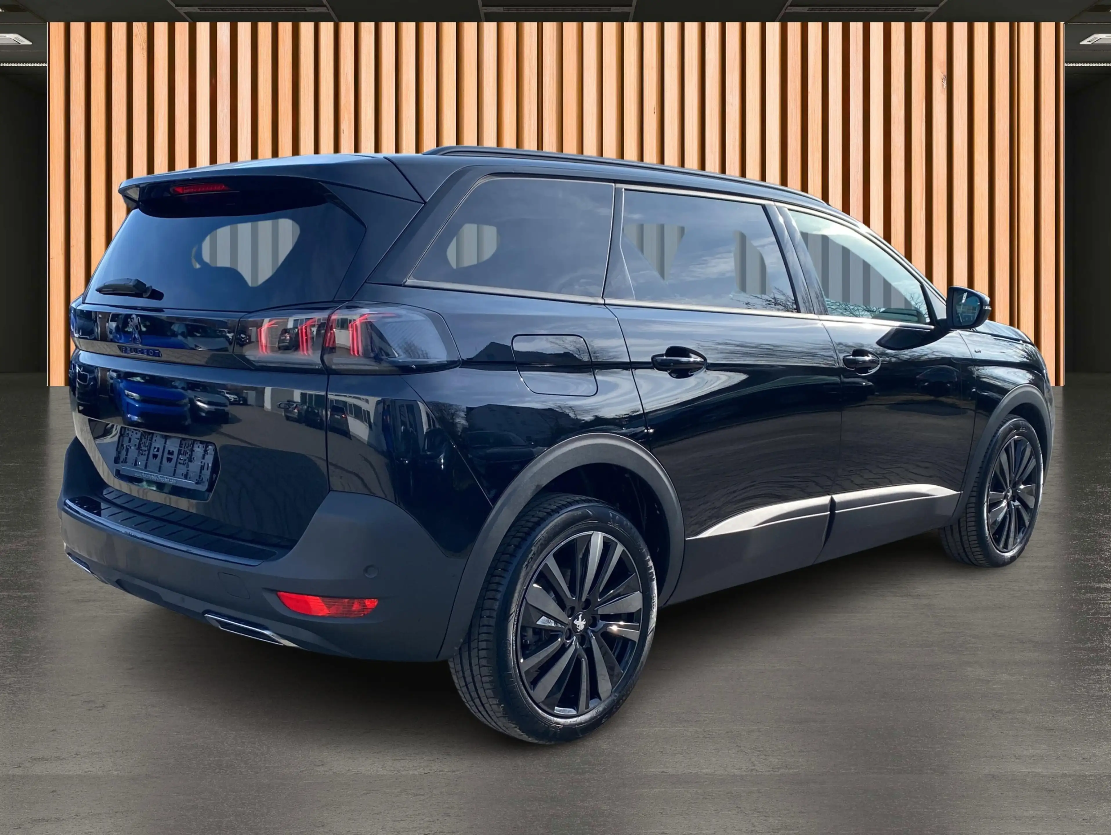 Peugeot 5008 GT Facelift*Navi*ACC*Kamera*7Sitze* — photo 5