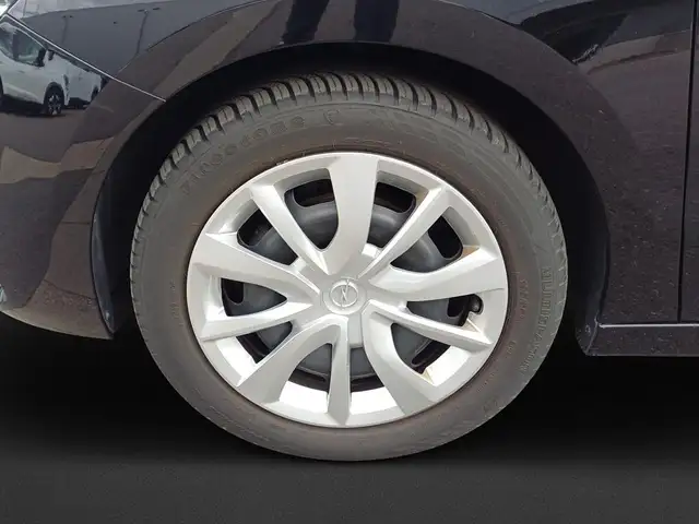 Opel Corsa view 8