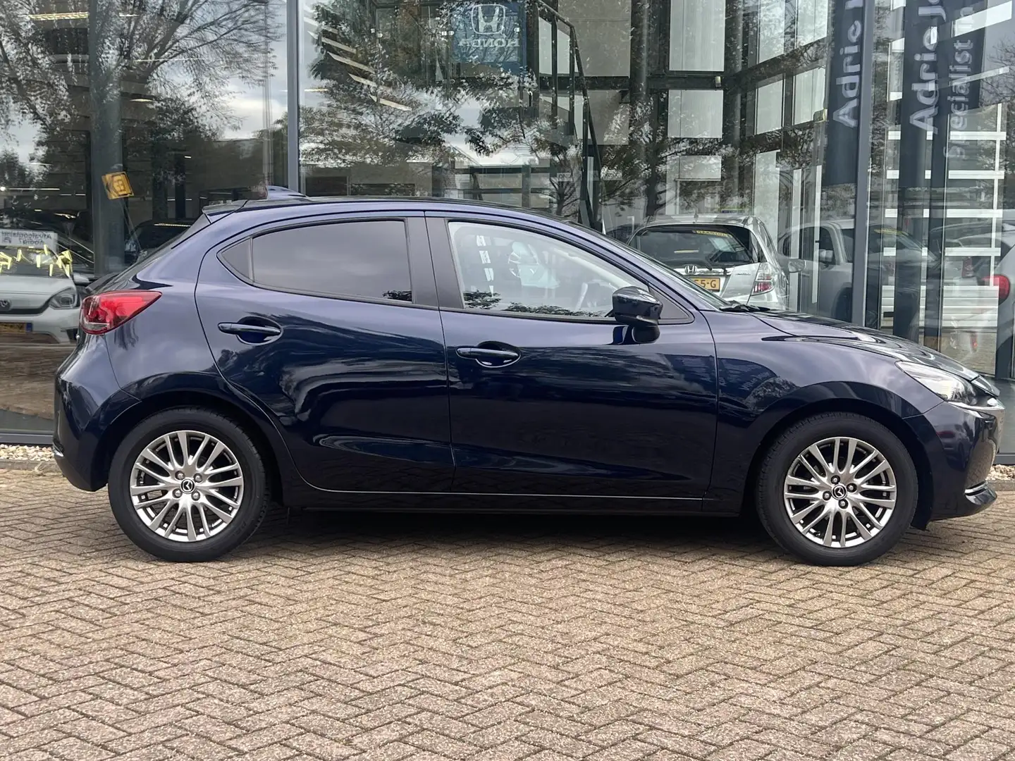 Mazda 2 1.5 Skyactiv-G Luxury 1e EIGENAAR | NED. AUTO| DEA Bleu - 2