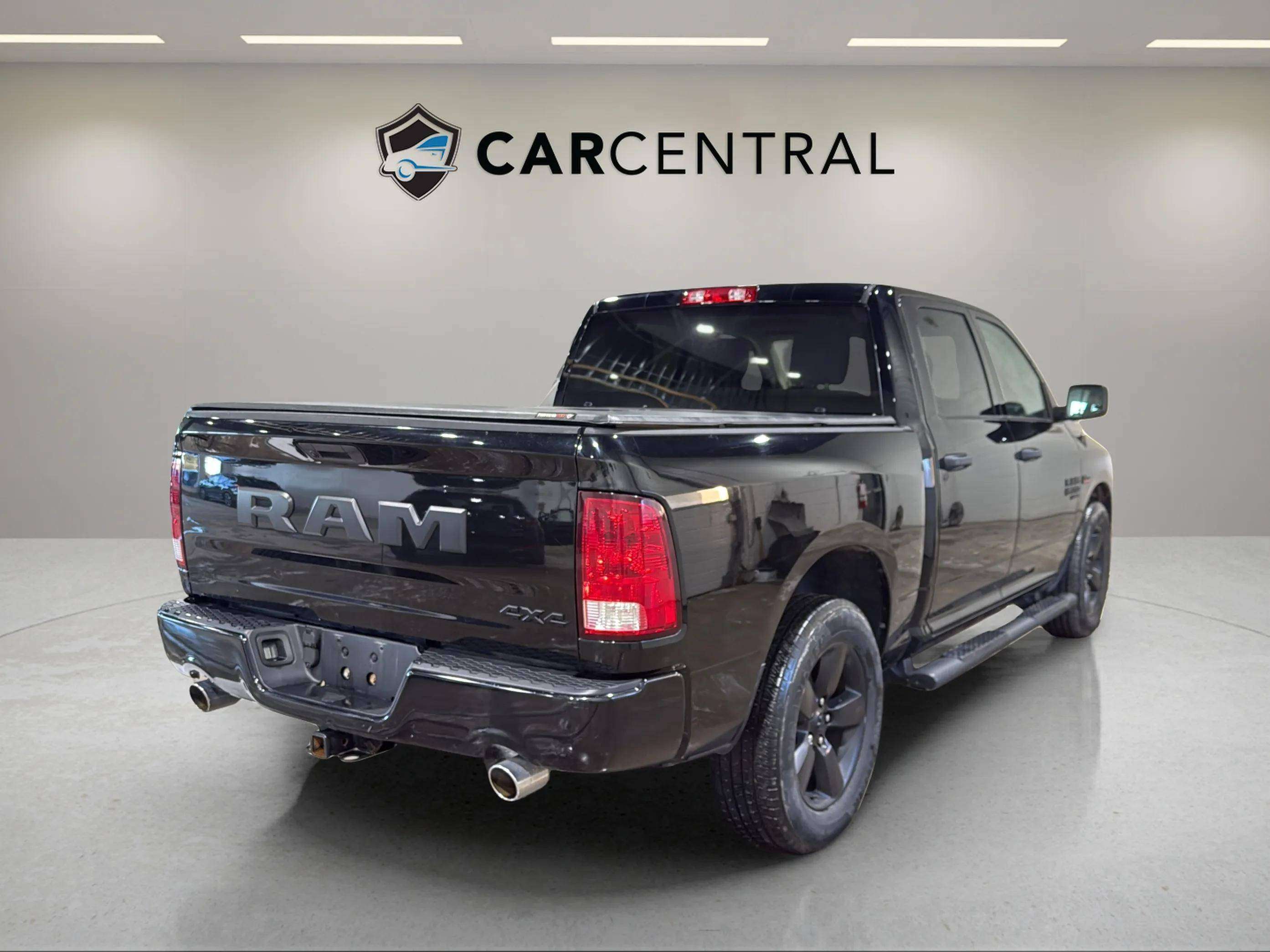 2020 RAM 1500 Classic Crew Cab
