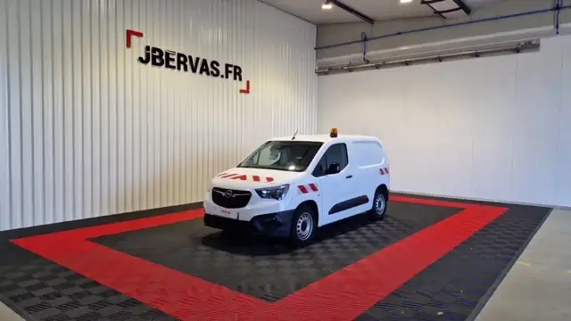 Opel 1.5 100 CH S/S L1H1 BVM6 STANDARD PACK CLIM