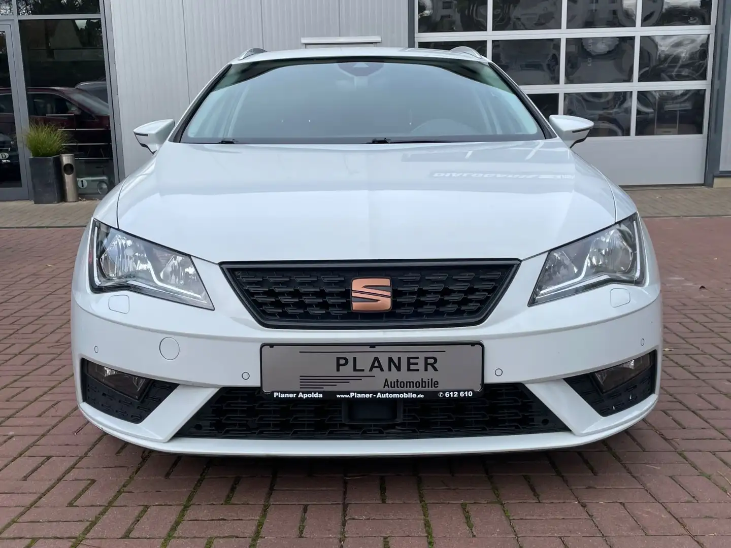 SEAT Leon ST Style DSG Navi Leder HU/AU Service neu Weiß - 2