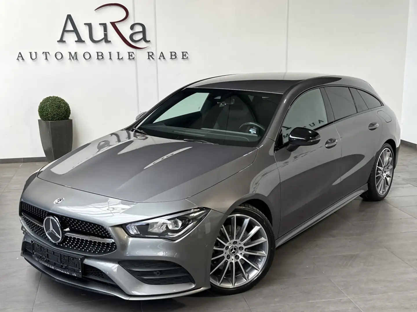 Mercedes-Benz CLA 220 d AMG-Line NAV+LED+KAM+PP Grau - 2