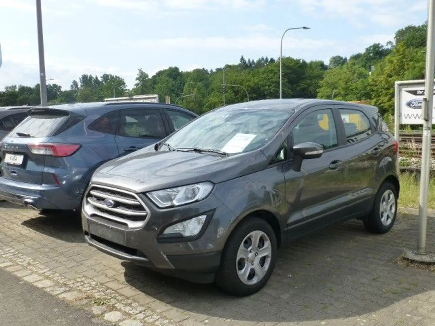 Ford EcoSport Cool&Connect 100PS_WintPaket_Metallic_ Grau - 1
