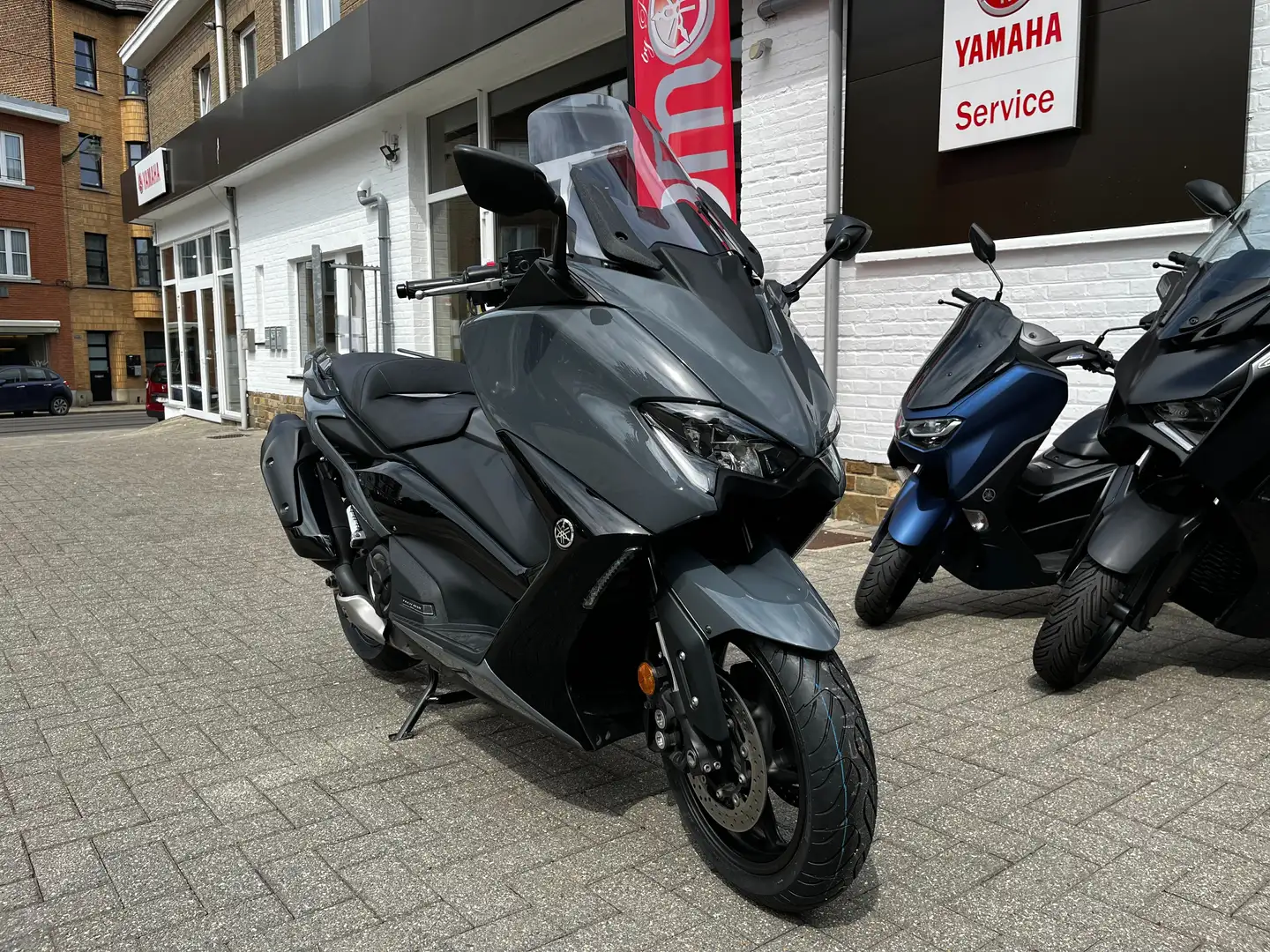 Yamaha TMAX 560 Techmax Gris - 2