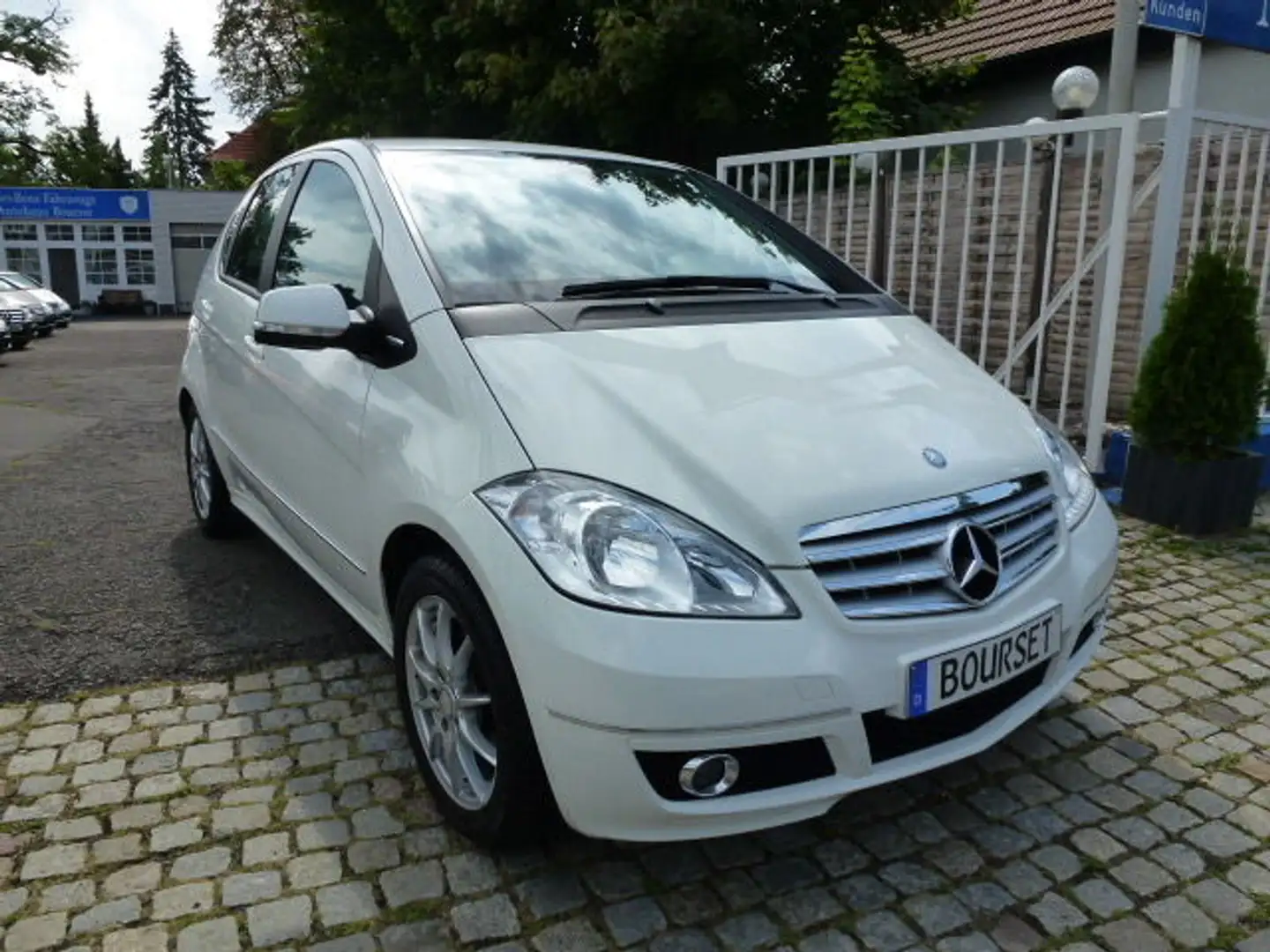Mercedes-Benz A 160 AVANTGARDE Autom-Klima-67 TKM-Sitzheizung aktiver Blanc - 2