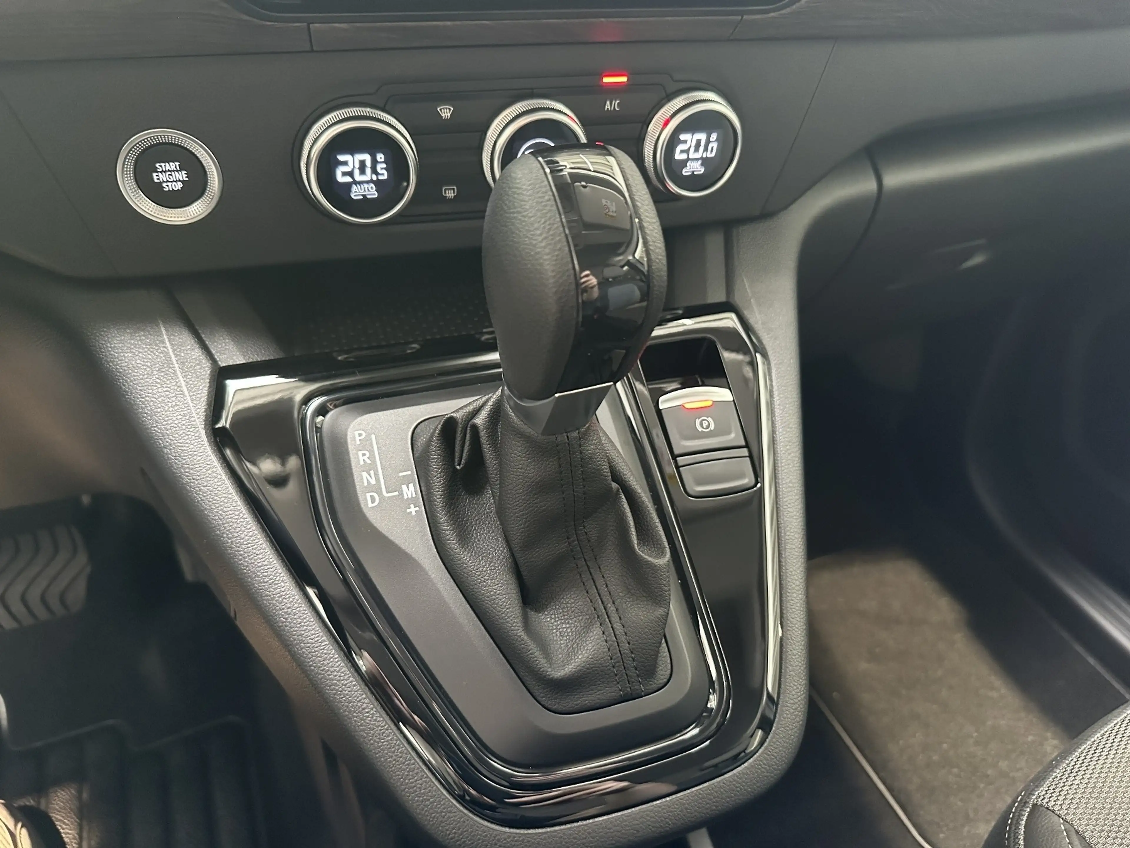 Renault Kangoo Techno TCe 130 PS EDC — photo 44