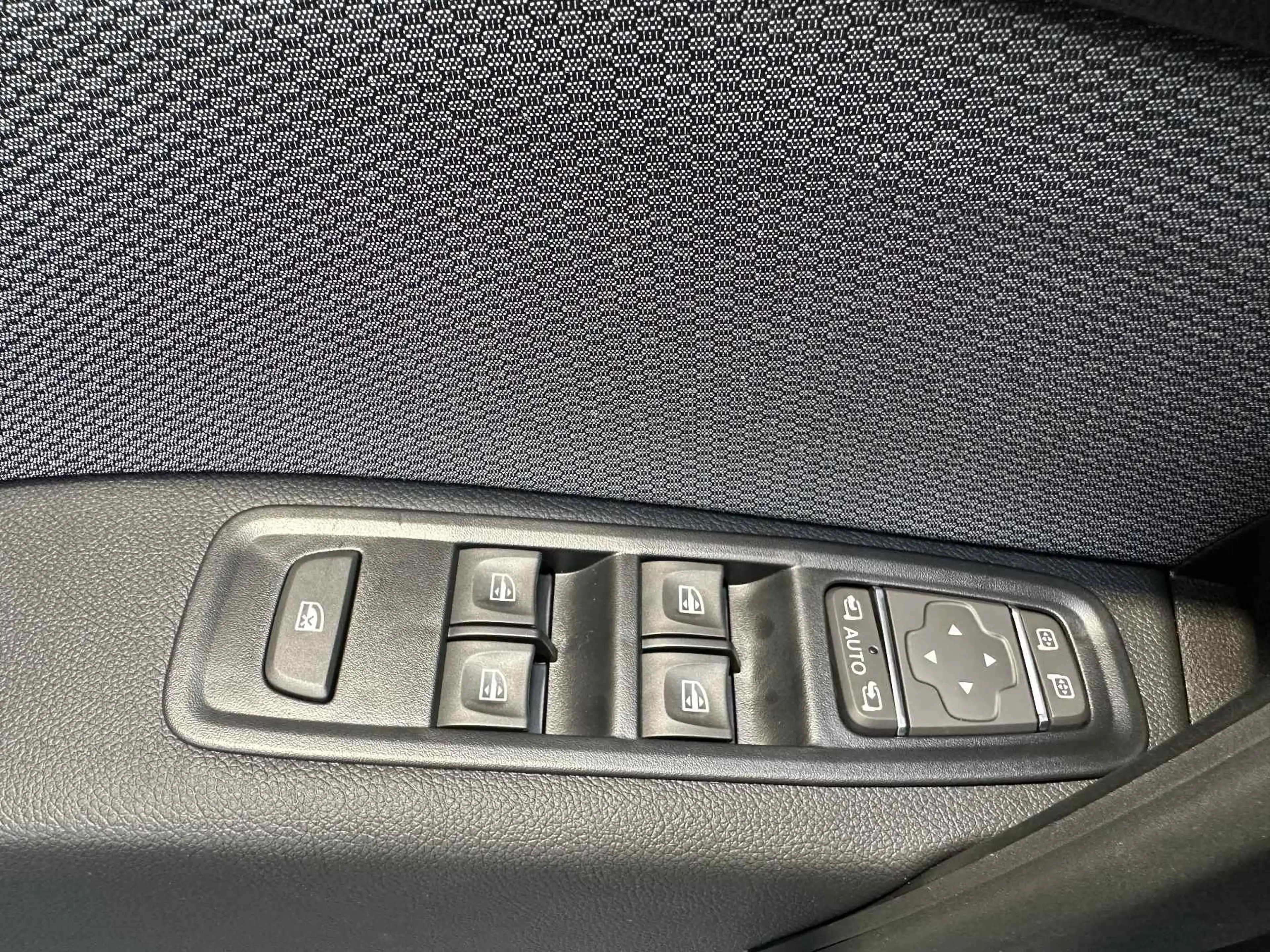 Renault Kangoo Techno TCe 130 PS EDC — photo 26
