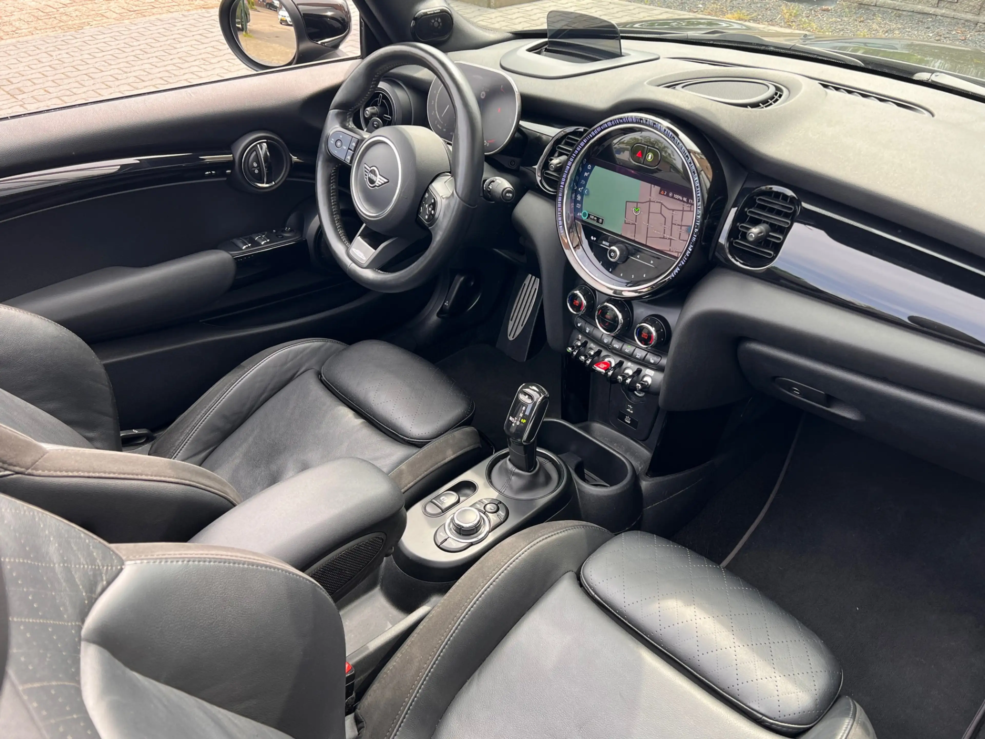 MINI John Cooper Works Cabrio Mini 2.0 Classic AUT. JCW HEAD UP/HARMAN KARDON 20 — photo 10