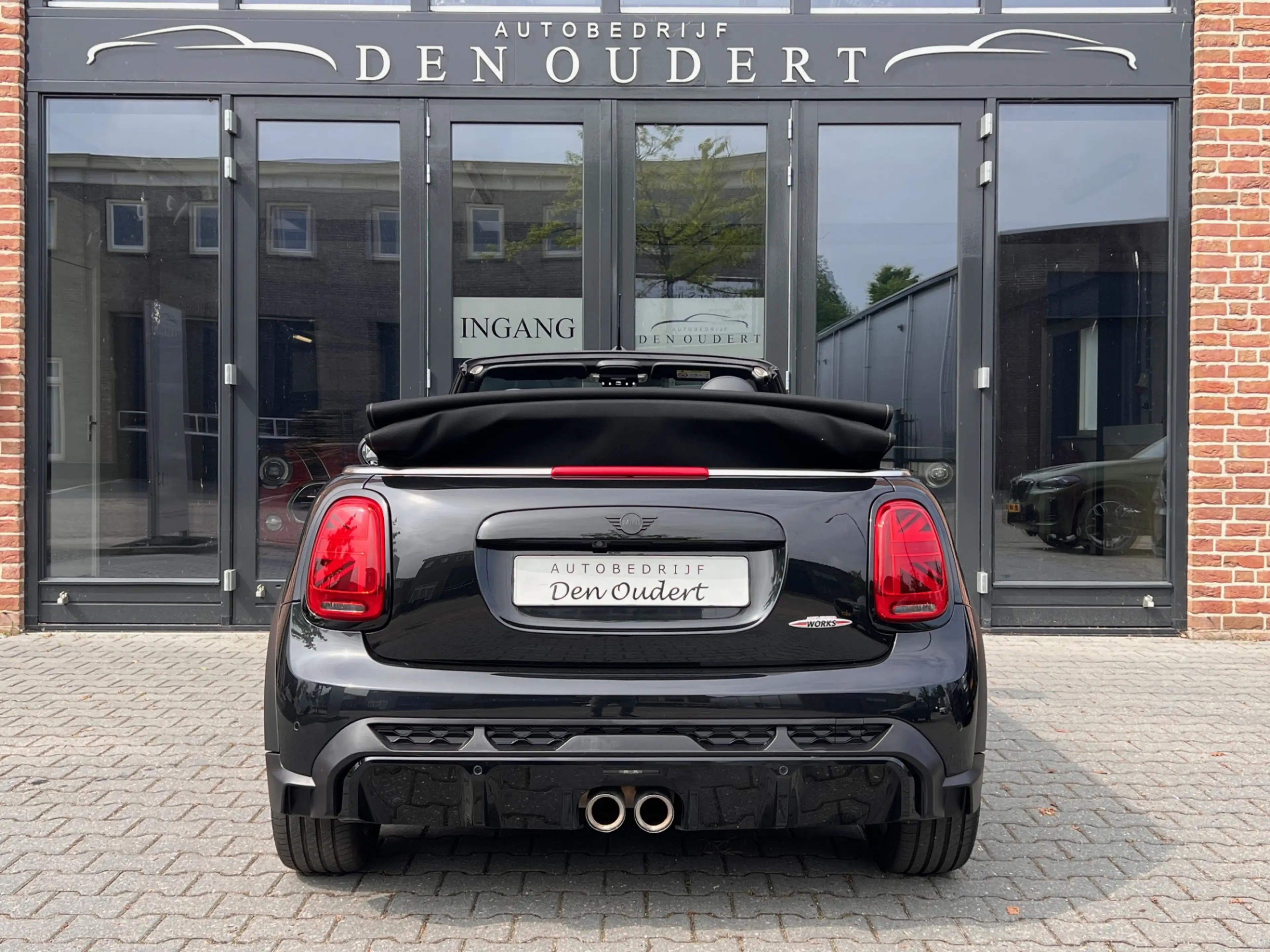 MINI John Cooper Works Cabrio Mini 2.0 Classic AUT. JCW HEAD UP/HARMAN KARDON 20 — photo 20
