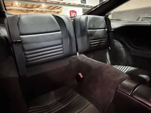 Porsche 911 view 12