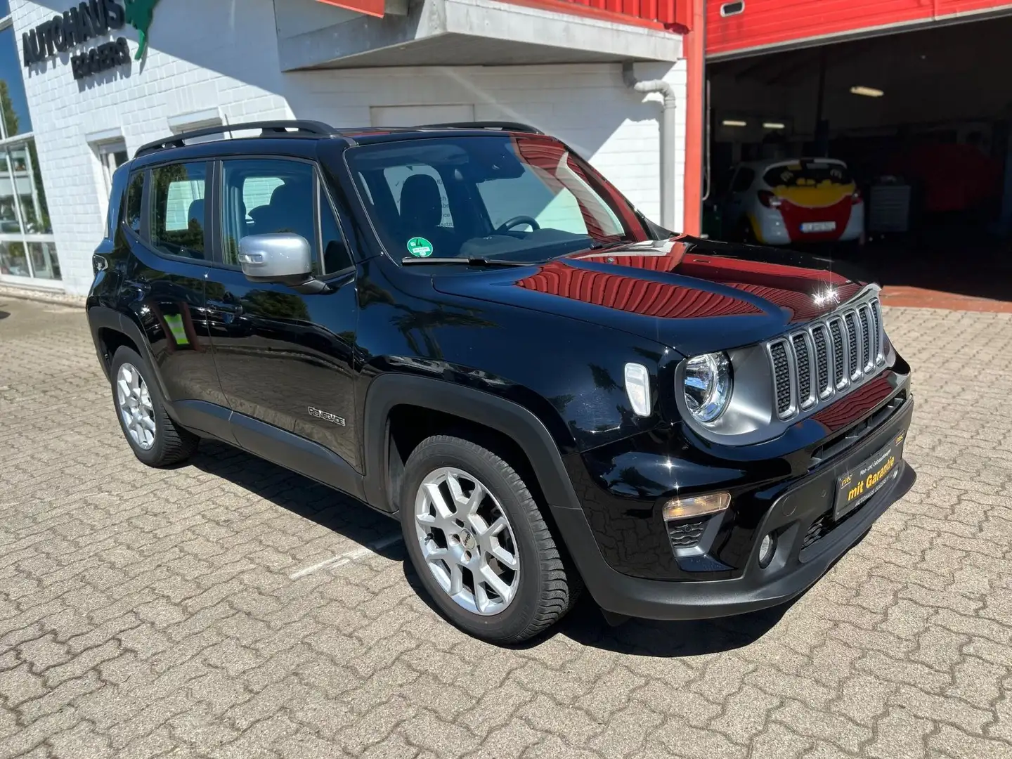 Jeep Renegade Limited FWD/1HD/SHZ/ACC/GJR/LMF/PDC Black - 2