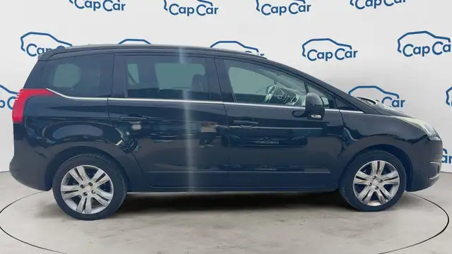 Peugeot 5008 view 4