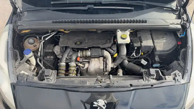 Peugeot 5008 view 15