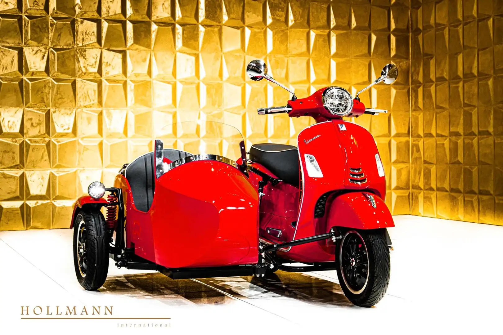 Vespa GTS 300 SUPER  + SIDECAR + CUSTOMIZED + STOCK + Red - 1