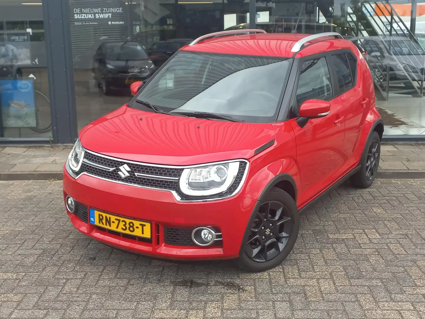 Suzuki Ignis 1.2 Stijl Navigatie/ Cruise control Rood - 2