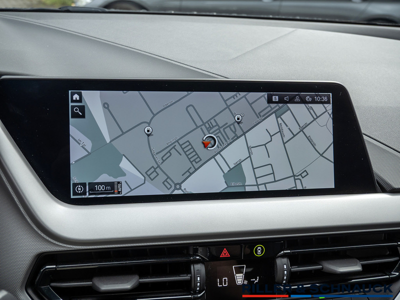 BMW 118 i Advantage NAVI+LED+KAMERA+KEYLESS+KLIMA+ — photo 11