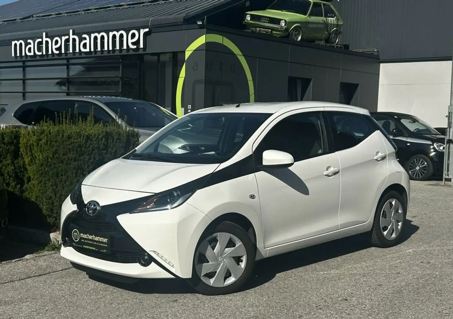 Toyota Aygo 1, 0 VVT-i x-play *SPORT*RFK*KLIMA* Weiß - 1