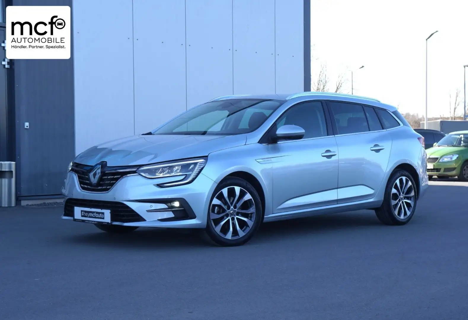Renault Megane IV Grandtour Techno Aut. *LED*Navi* Серый - 1