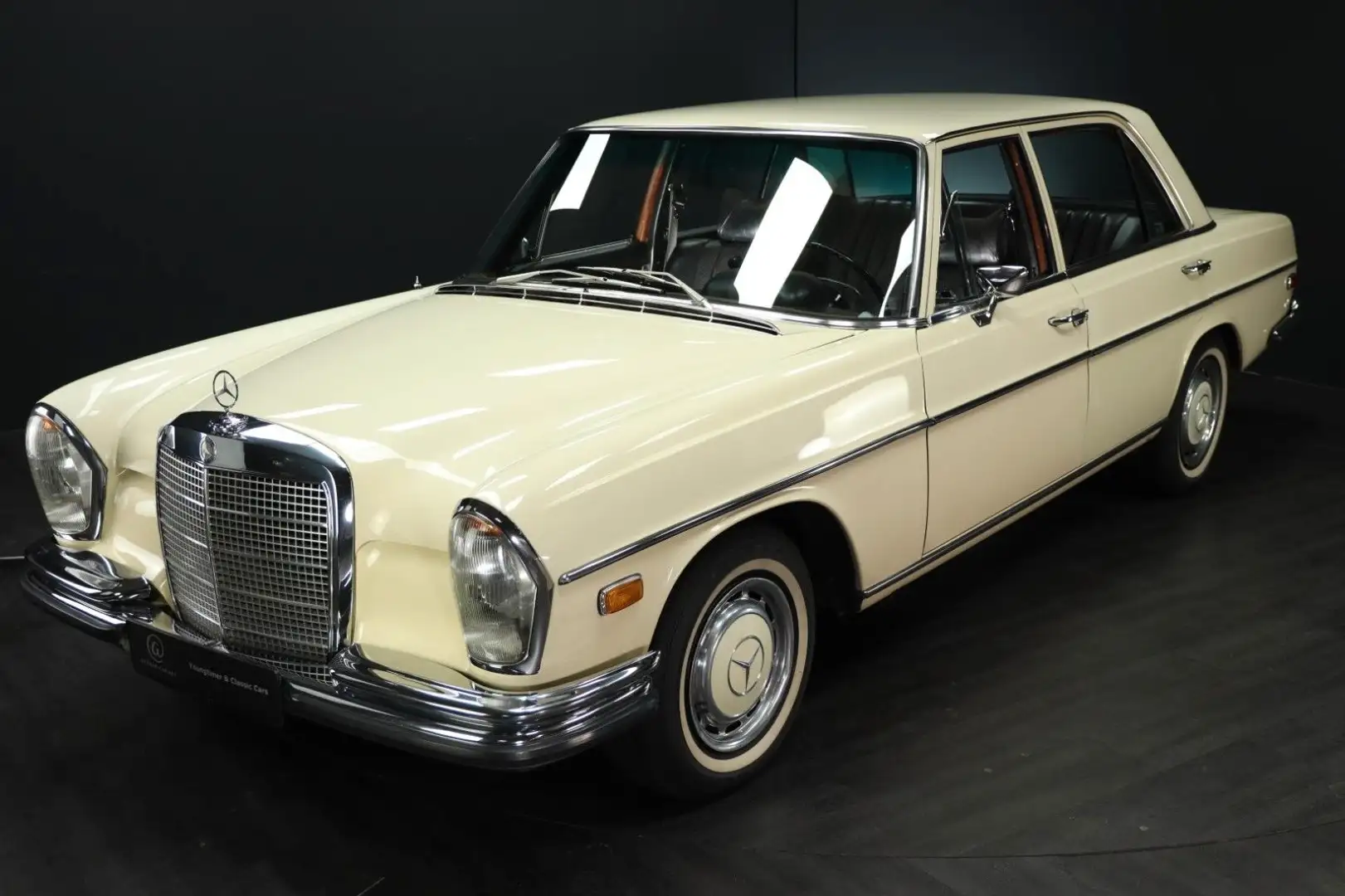 Mercedes-Benz 280 SEL 4,5 Beżowy - 1