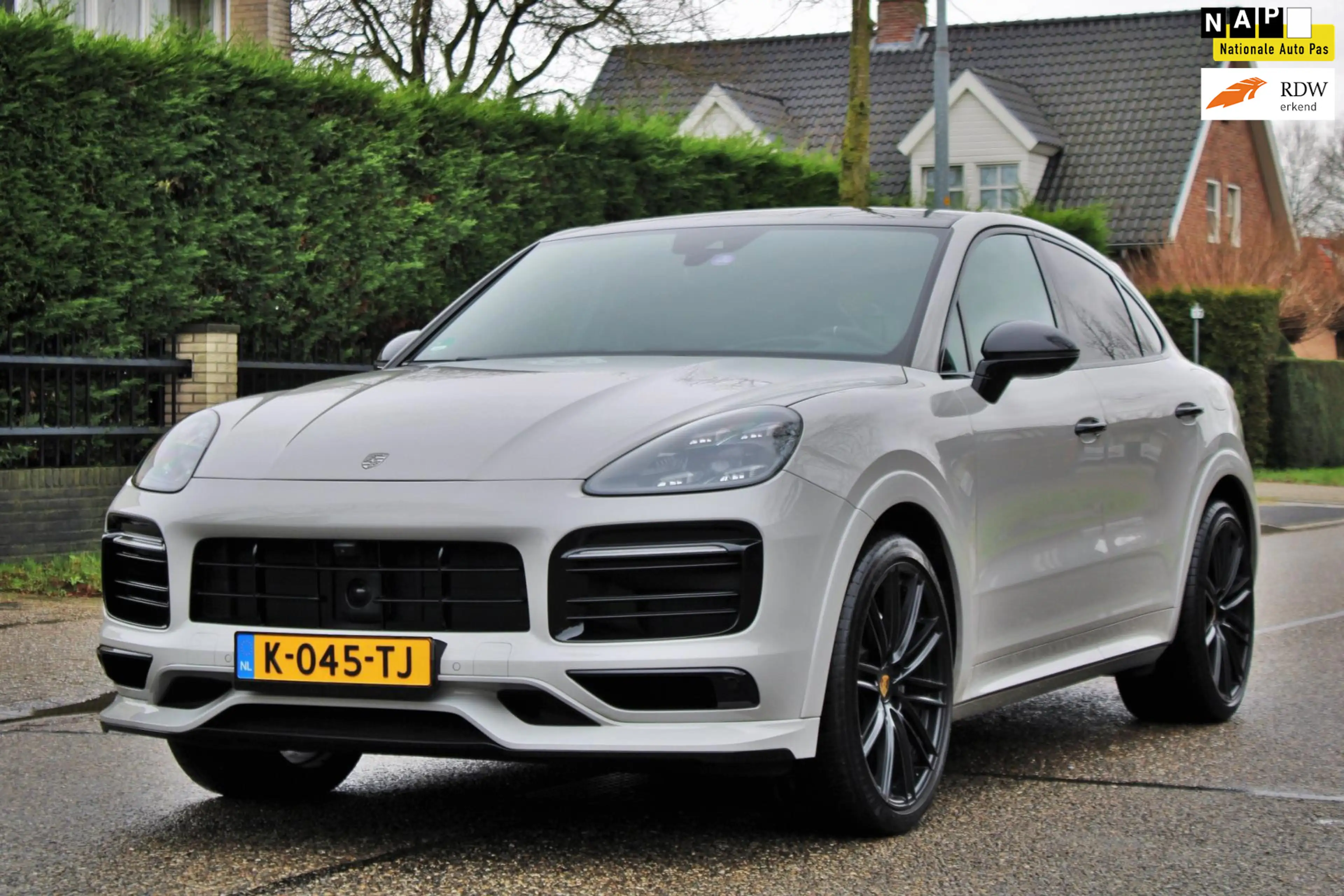 Porsche Cayenne Coupé 3.0 E-Hybrid