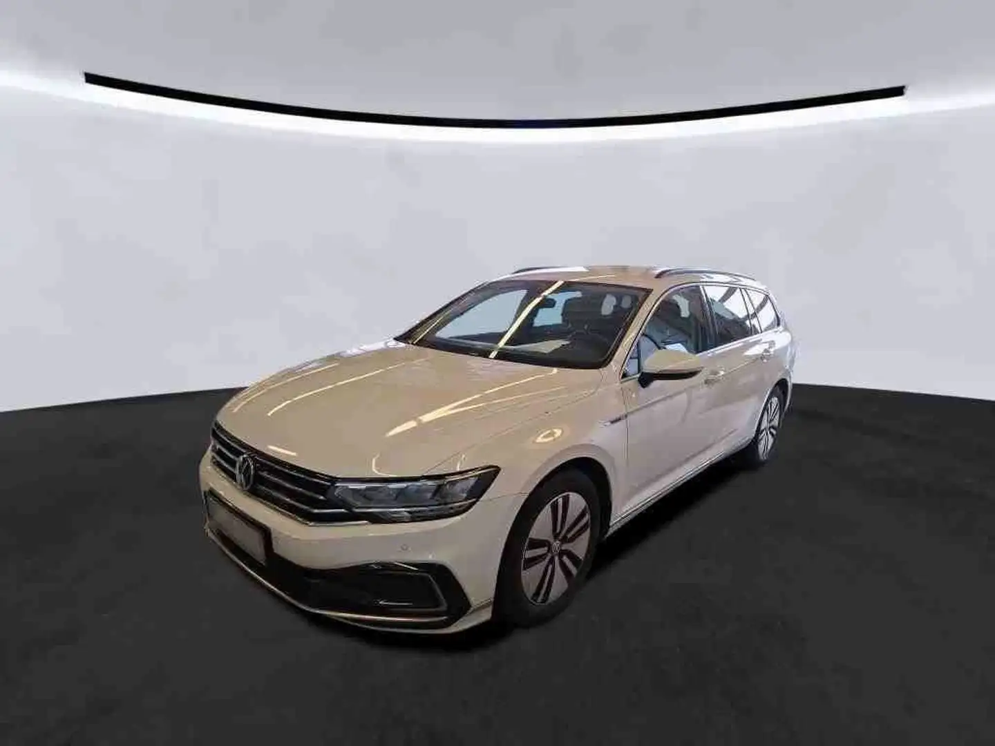 Volkswagen Passat Variant GTE Aut. Navi LED SHZ Kamera ACC Blanc - 1