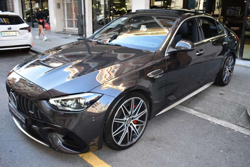 Mercedes-Benz C 63 AMG S E Performance 4Matic+ - foto 1