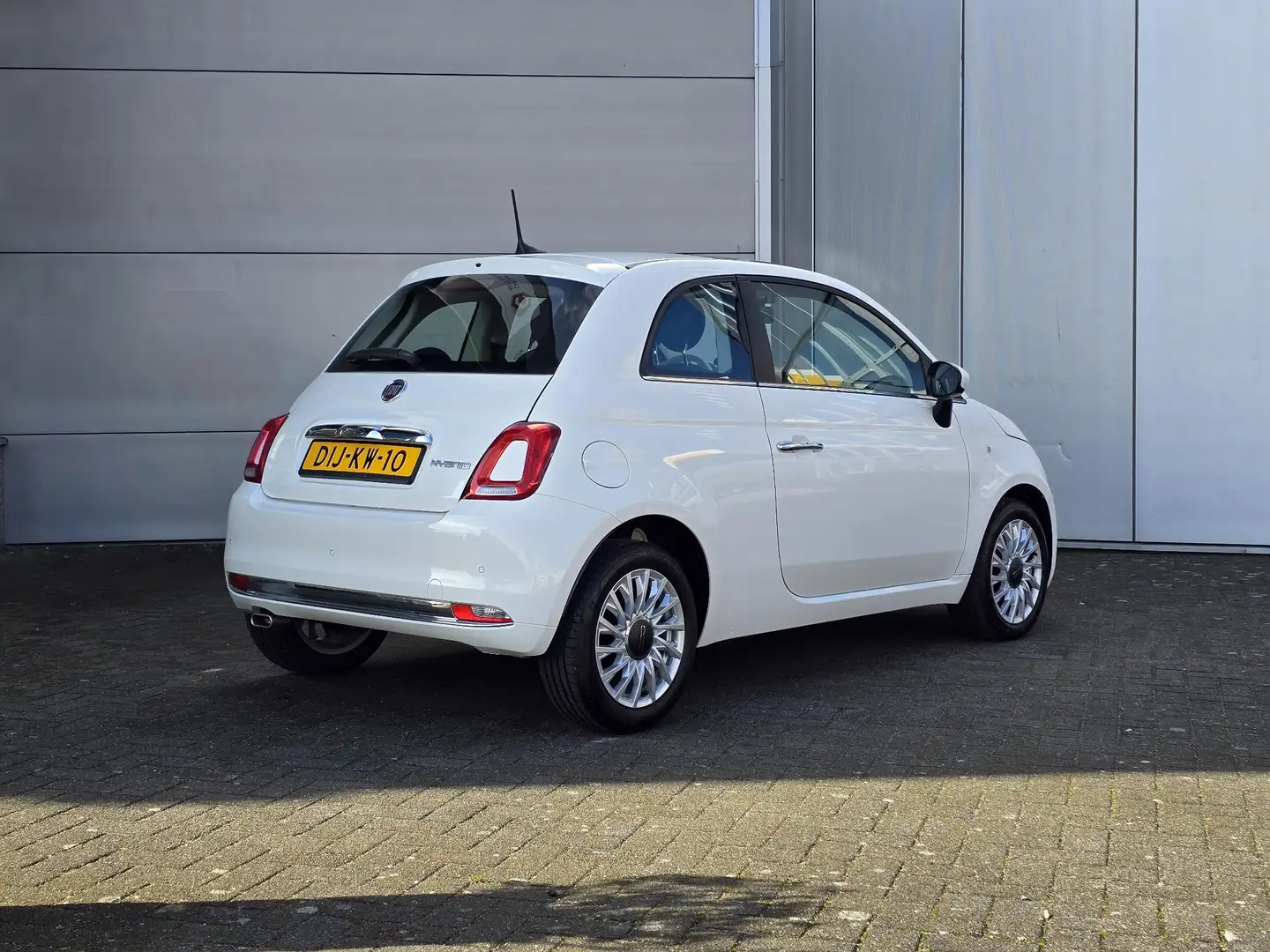 Fiat 500 1.0 Hybrid Dolcevita Weiß - 2