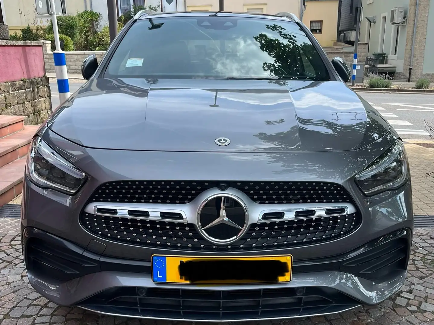 Mercedes-Benz GLA 220 GLA 220 d 4Matic 8G-DCT AMG Line Gris - 1