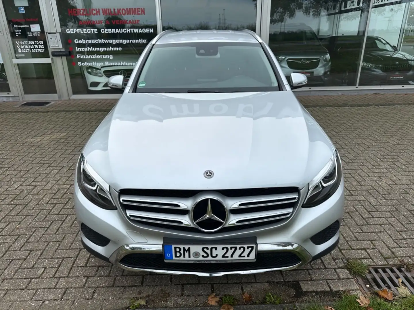 Mercedes-Benz GLC 220 GLC -Klasse GLC 220 d 4Matic*AHK*NAVI*PD Silber - 2