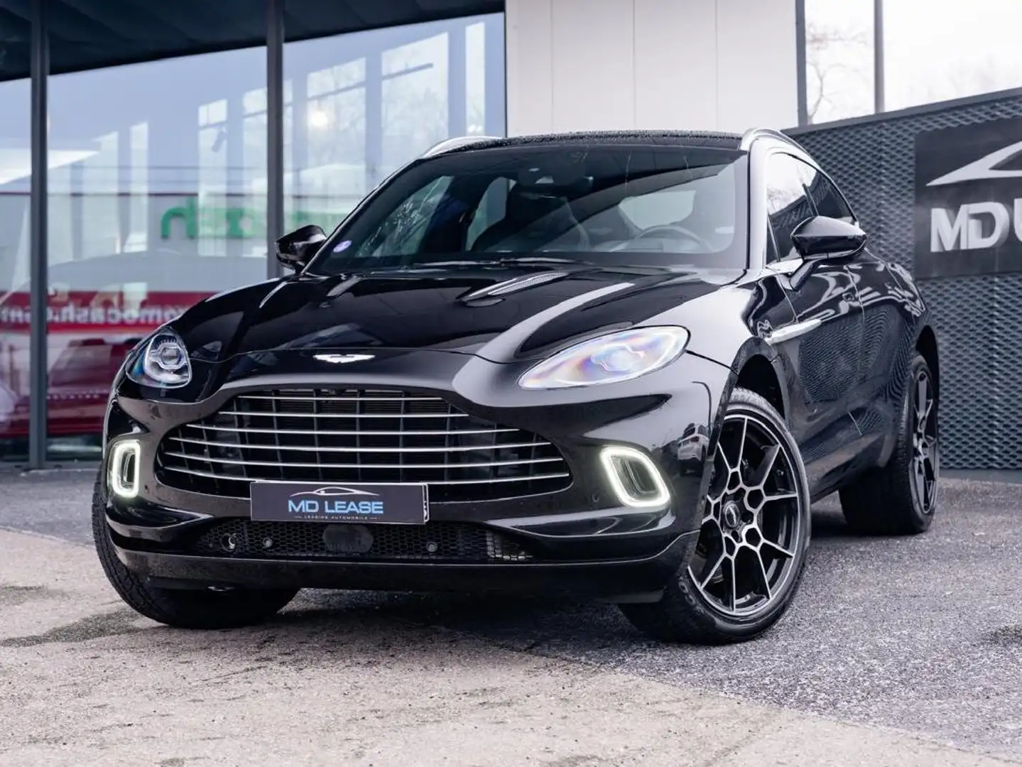 Aston Martin DBX 4.0 V8 550 Negru - 1