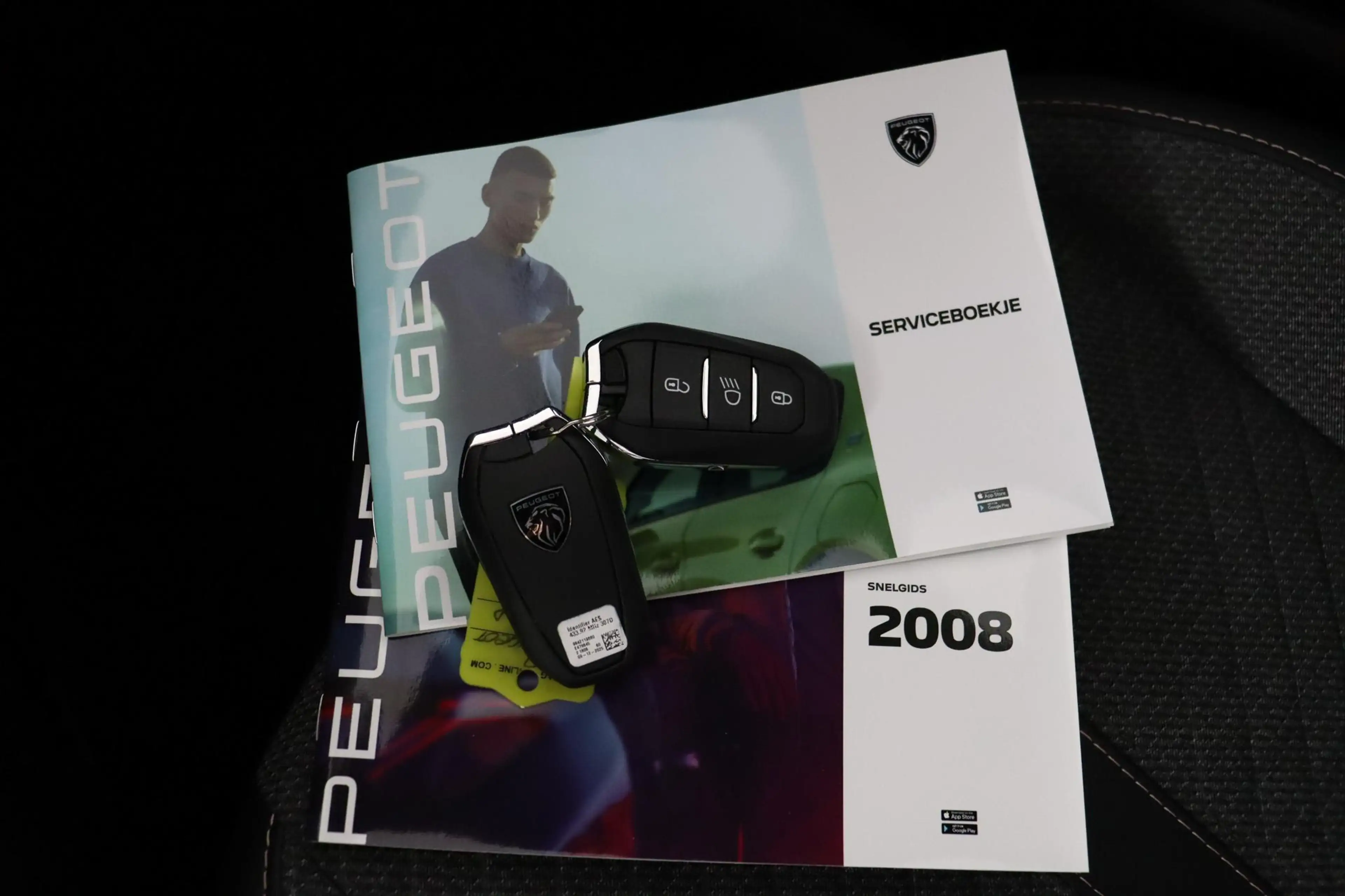 Peugeot 2008 1.2 Hybrid 145PK Allure | Navigatie | 360 Camera | — photo 10