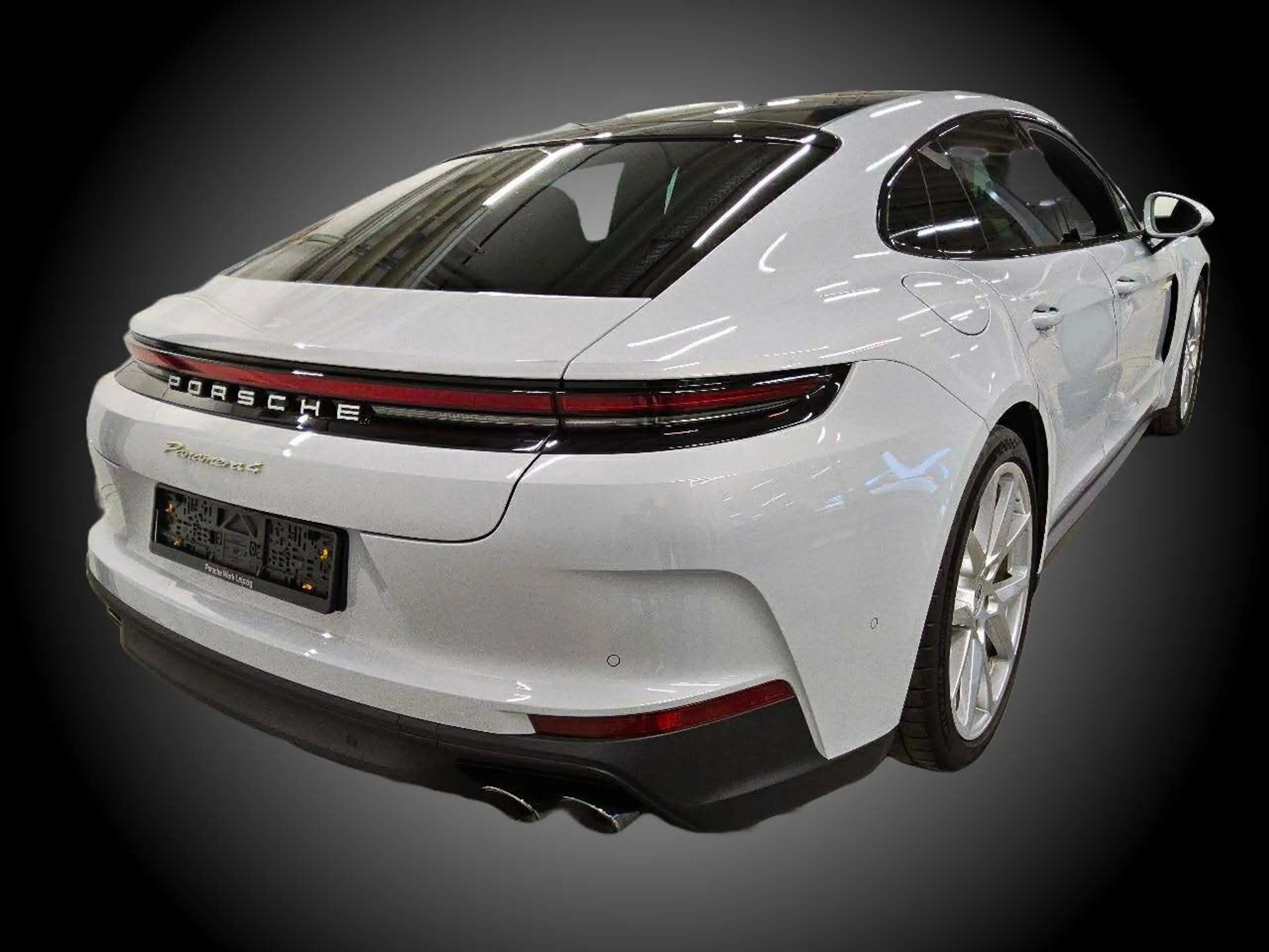 Porsche Panamera 4 E-Hybrid /SportAGA/KEYLESS/SoftClose/ — photo 2