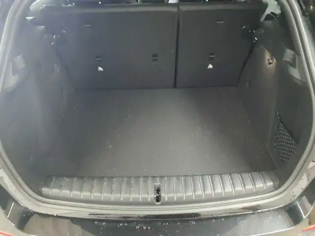 BMW 1 Series view 15