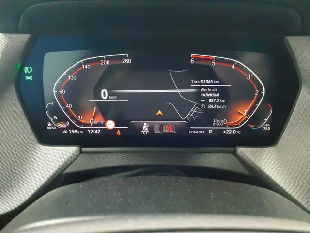 BMW 1 Series view 11