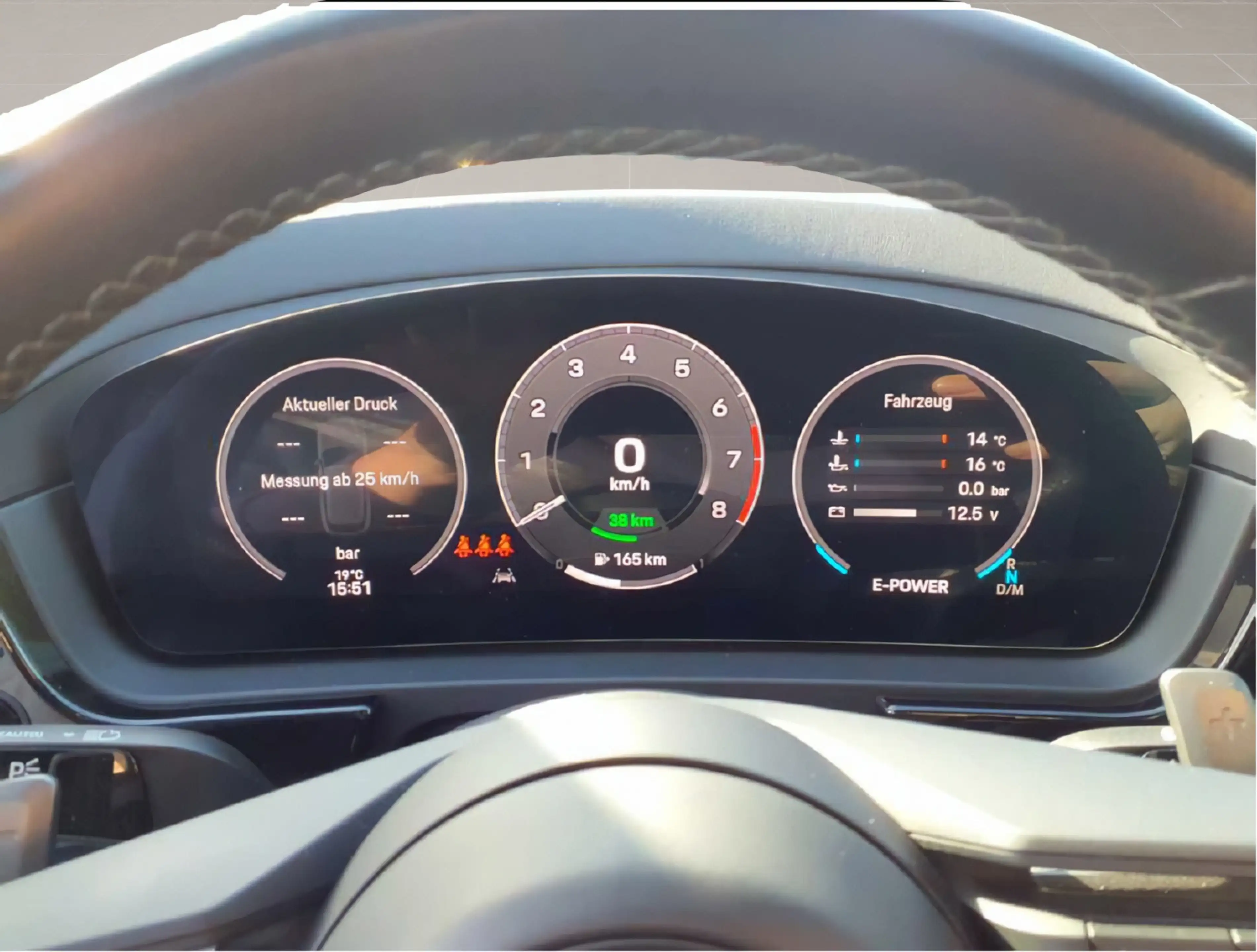Porsche Cayenne S E-Hyb. Approved SportDesign PassengerD — photo 12