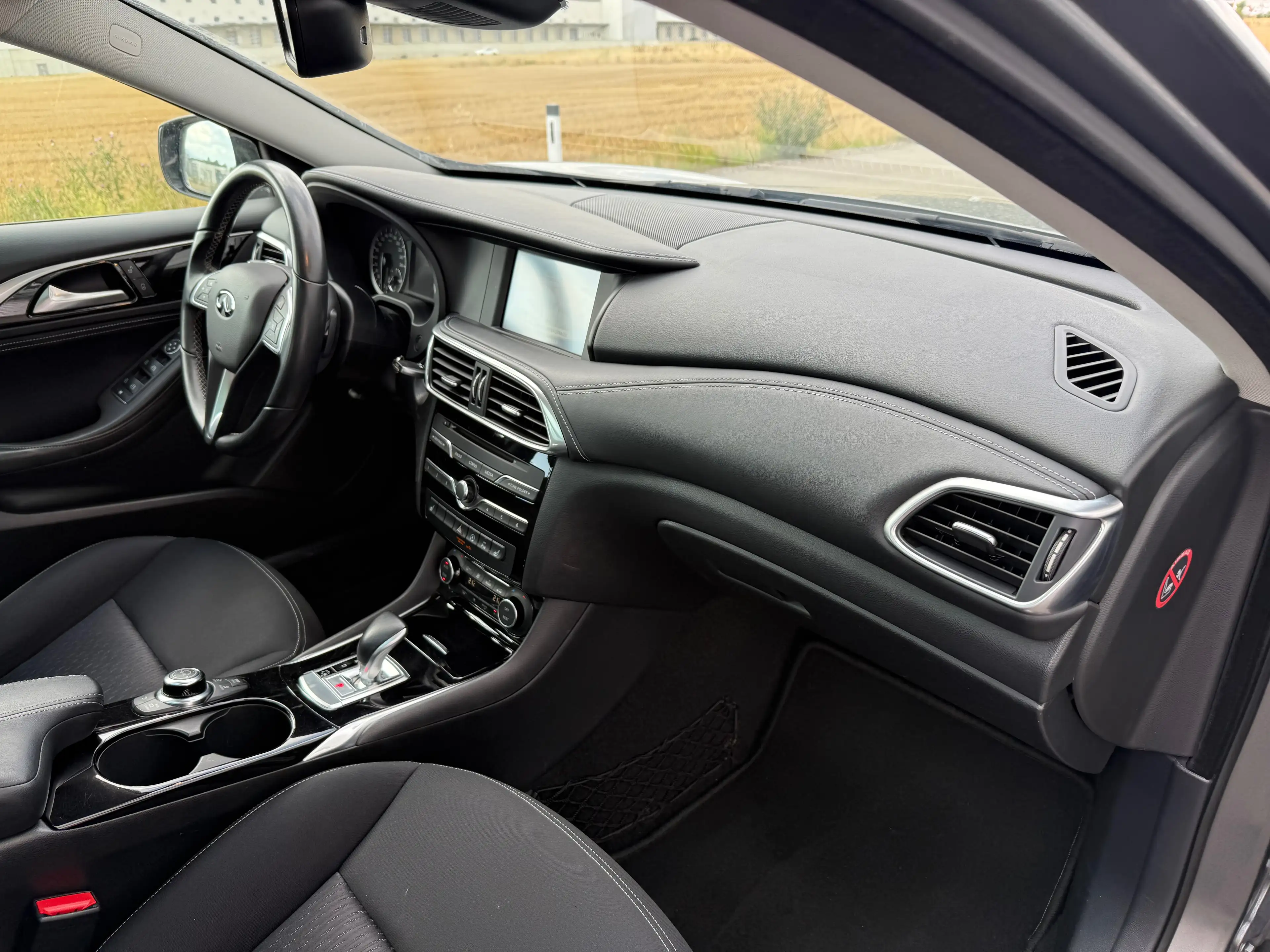 Infiniti QX30 2,2d Premium Aut.ID:104 — photo 8