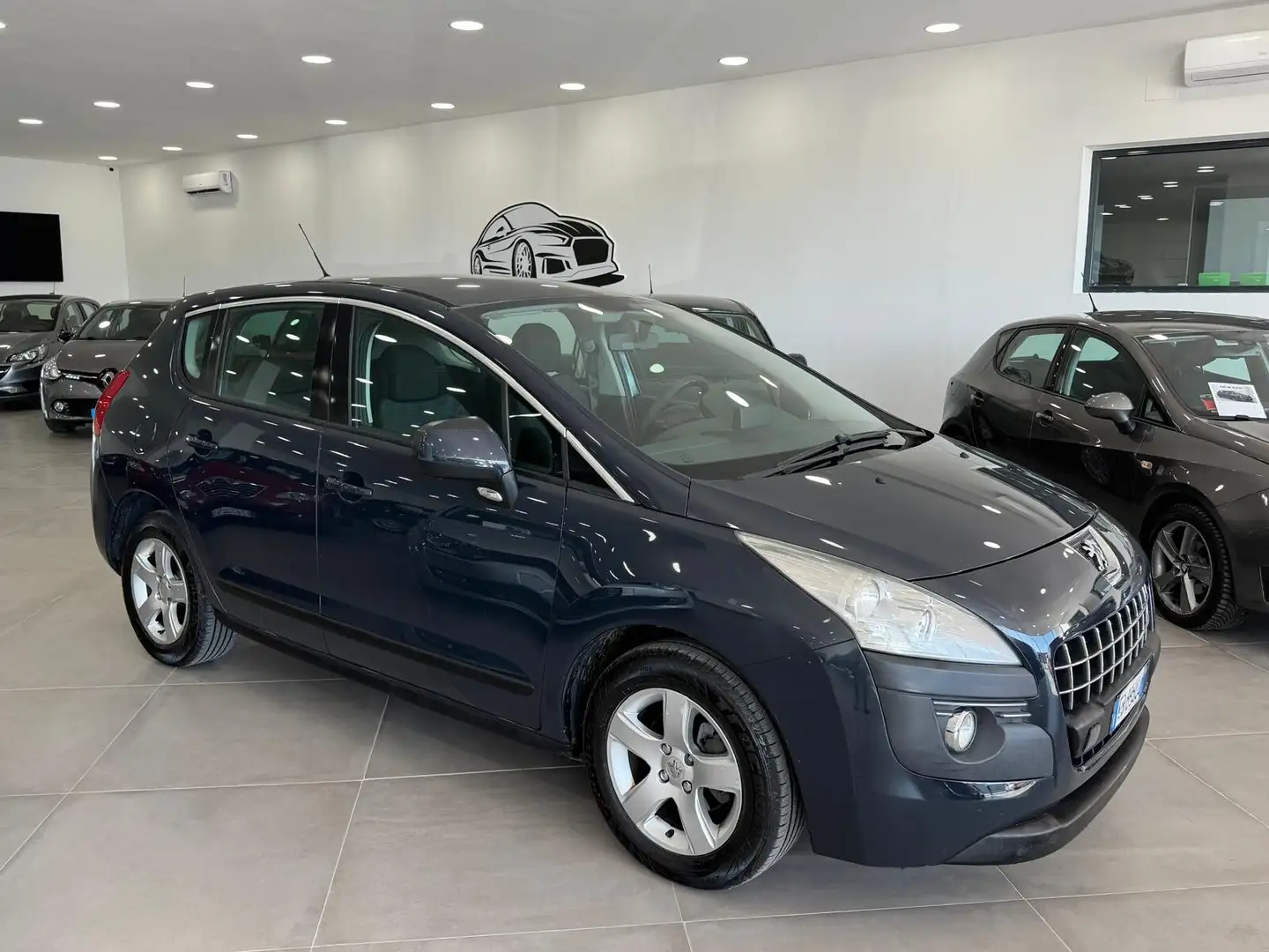 Peugeot 3008 1.6 HDi 110CV Premium Grigio - 1