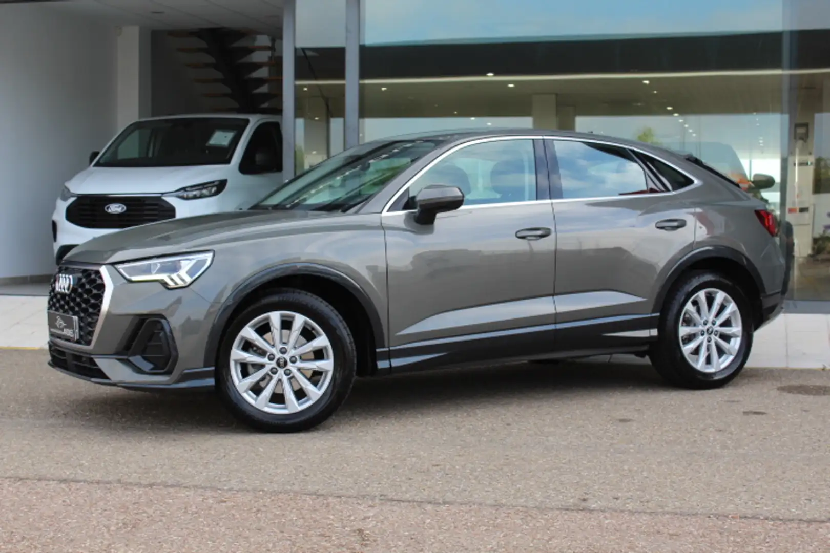 Audi Q3 Sportback 35 TDI Advanced S tronic Grau - 2