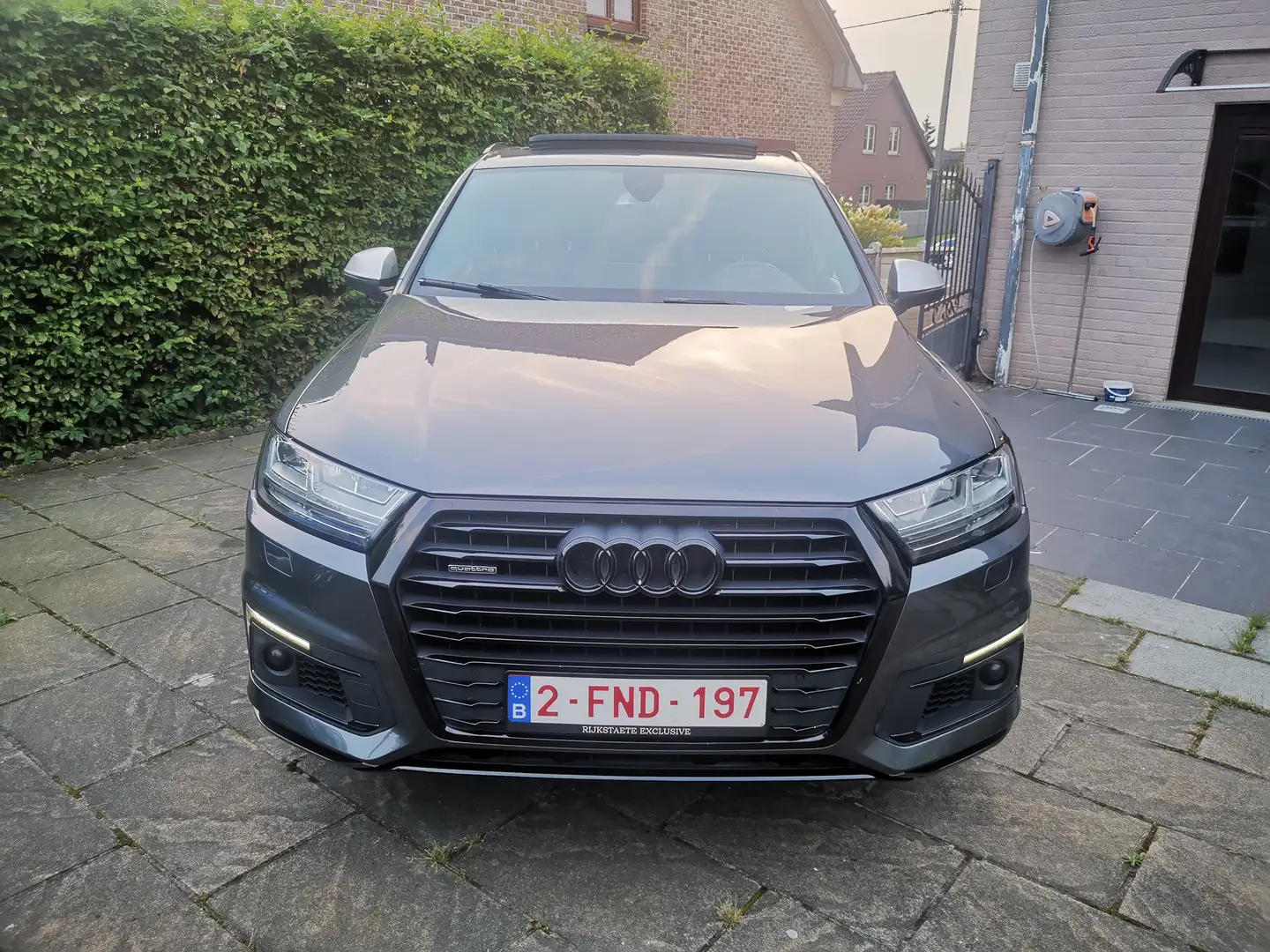 Audi Q7 S-LINE+ SQ7 3.0 TDi V6 Quattro ETRON Grijs - 1