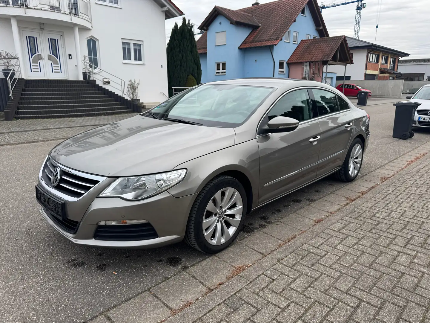 Volkswagen Passat CC 1,8 tsi Marrón - 2